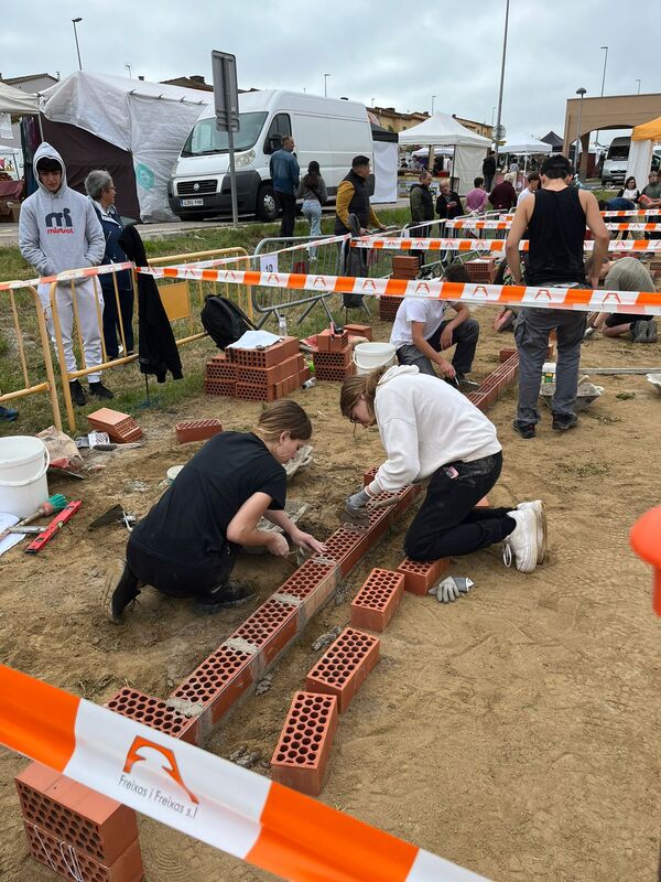 24 participants en el 25è concurs de paletes de Campllong