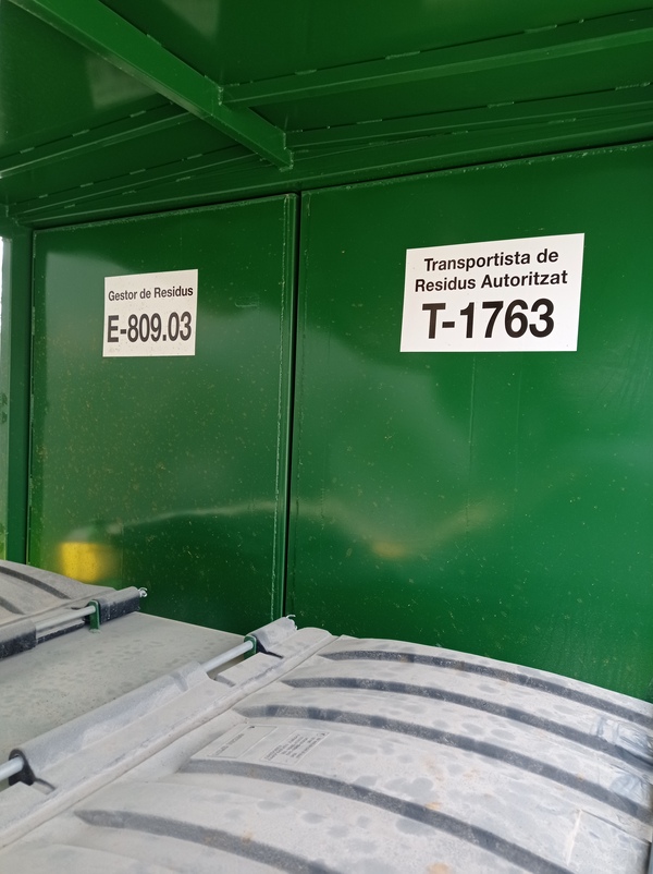 Germans Cañet Xirgu cedeix una mini planta de recollida de residus 